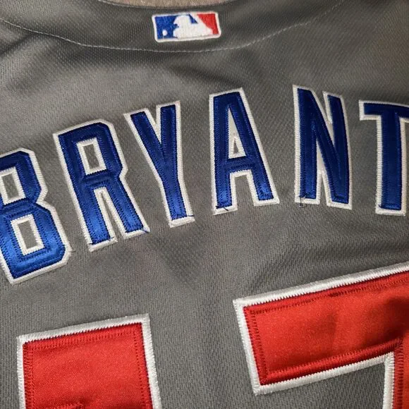 Authentic Collection MLB Chicago Cubs #17 Kris Bryant Jersey Men's Size 52 - Picture 10 of 10